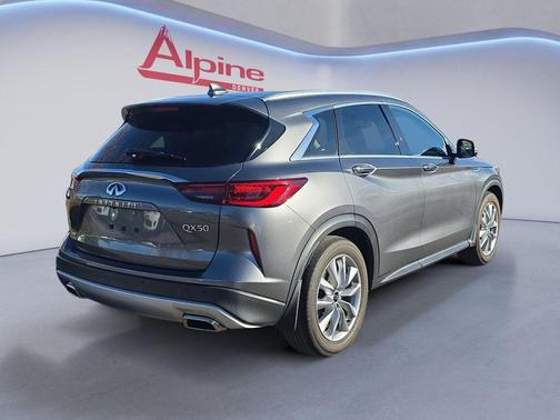 2022 INFINITI QX50 LUXE AWD