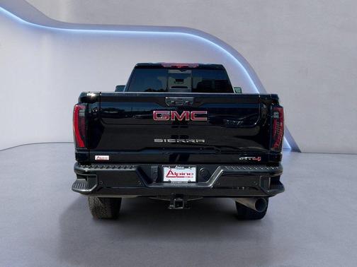 2024 GMC Sierra 2500 AT4