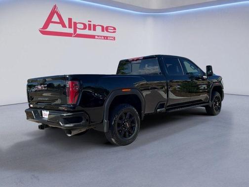 2024 GMC Sierra 2500 AT4