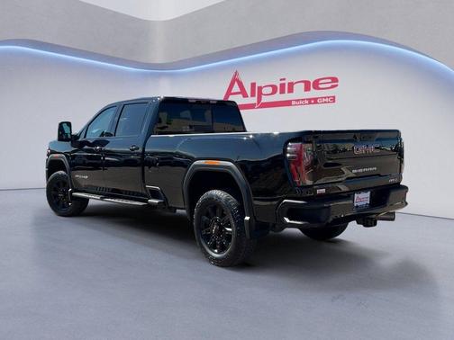 2024 GMC Sierra 2500 AT4