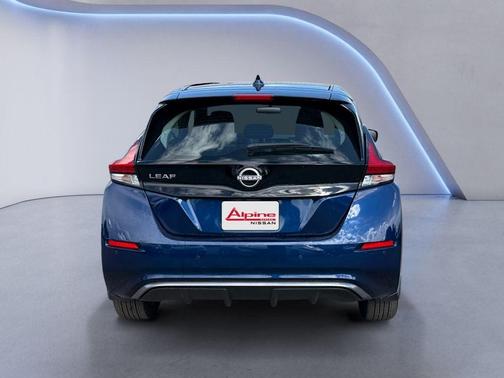 2025 Nissan Leaf S