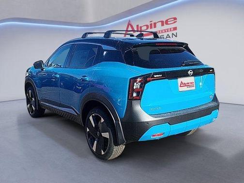 2025 Nissan Kicks SR