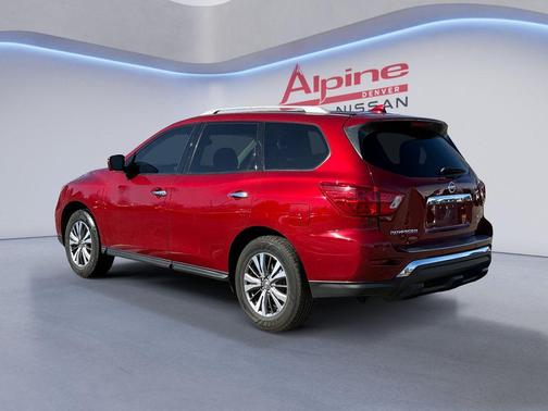 2019 Nissan Pathfinder SL