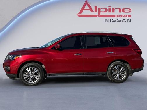 2017 Nissan Pathfinder S