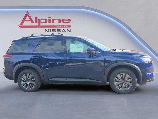 2025 Nissan Pathfinder SV 4WD