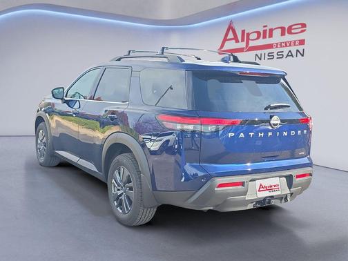 2025 Nissan Pathfinder SV 4WD