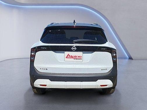 2025 Nissan Kicks SV