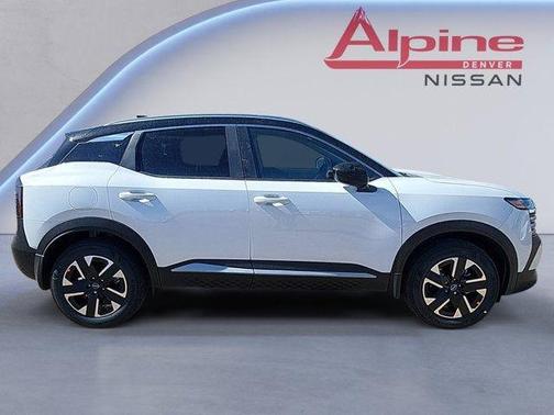 2025 Nissan Kicks SV
