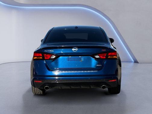 2023 Nissan Altima SR Intelligent AWD
