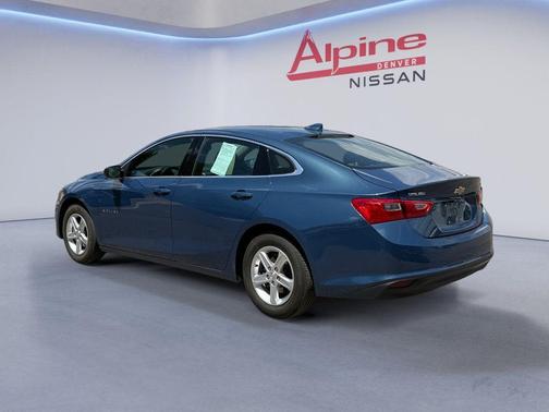 Lakeshore Blue Metallic 2024 Chevrolet Malibu FWD 1LT