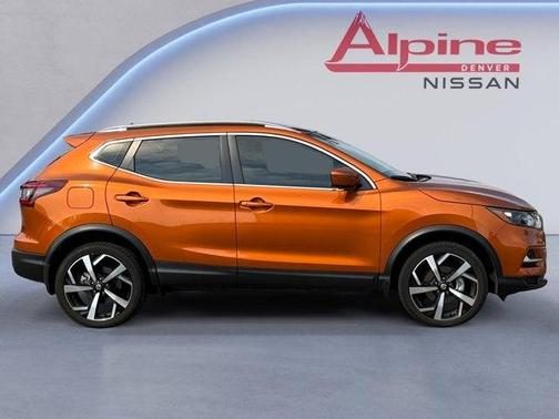 2022 Nissan Rogue Sport SL