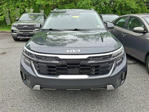 Gravity Gray 2024 Kia Seltos SX