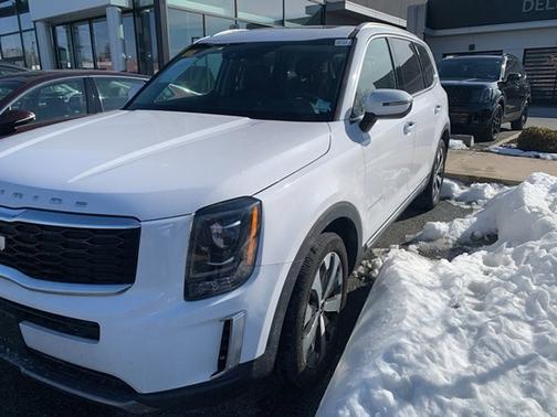 2022 Kia Telluride S