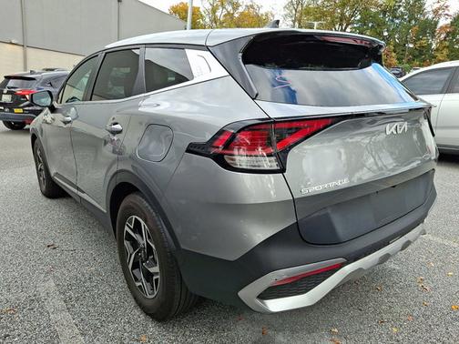 2024 Kia Sportage LX