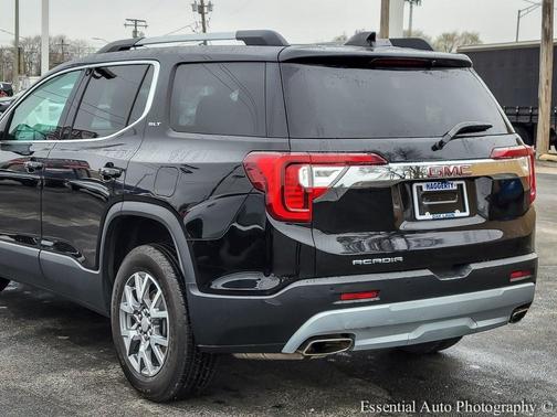 2021 GMC Acadia SLT