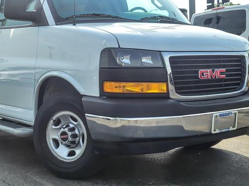 2021 GMC Savana 2500 Work Van