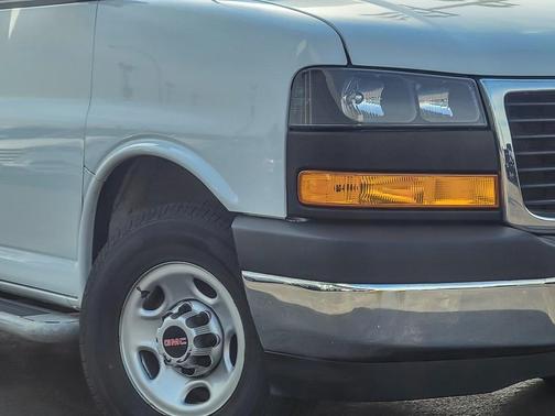 2021 GMC Savana 2500 Work Van