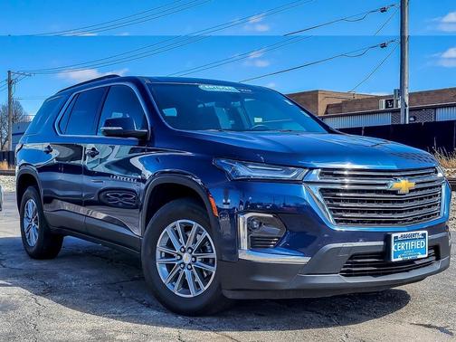 2023 Chevrolet Traverse LT Cloth