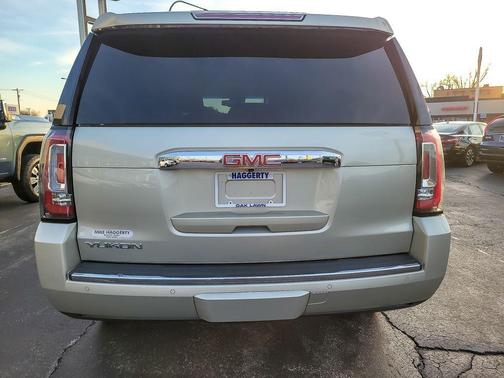 Champagne Silver 2015 GMC Yukon Denali