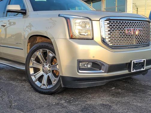 Champagne Silver 2015 GMC Yukon Denali