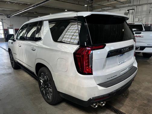 White Frost Tri-Coat 2023 GMC Yukon Denali Ultimate