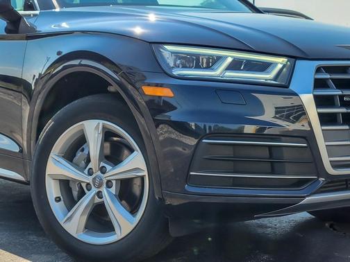 2020 Audi Q5 40 Premium Plus