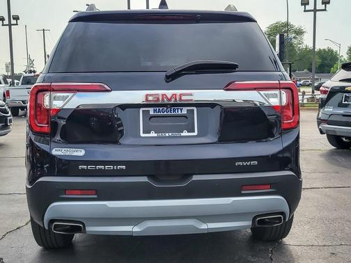 2022 GMC Acadia SLE