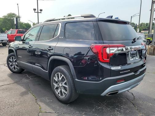 2022 GMC Acadia SLE