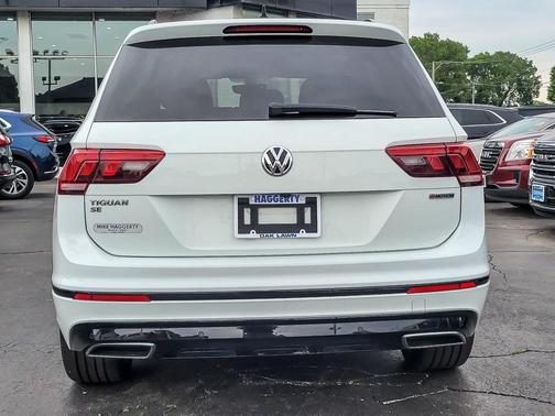 2020 Volkswagen Tiguan 2.0T SE R-Line Black
