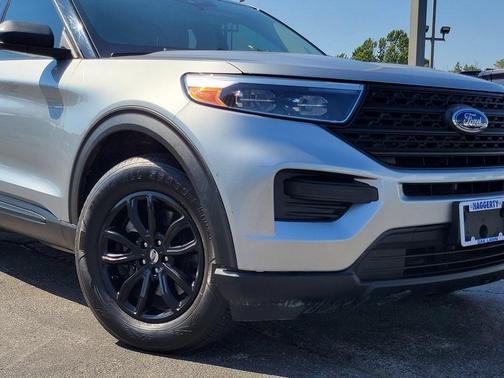 2021 Ford Explorer Base