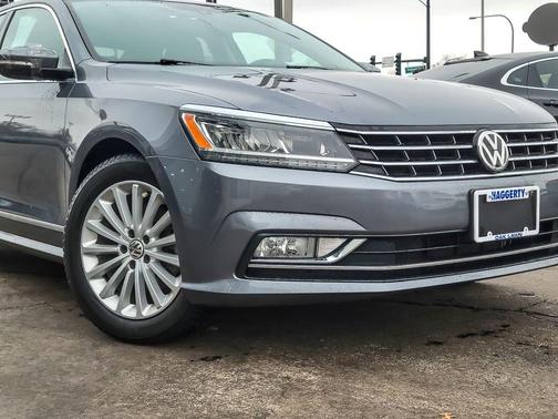 2017 Volkswagen Passat 1.8T SE