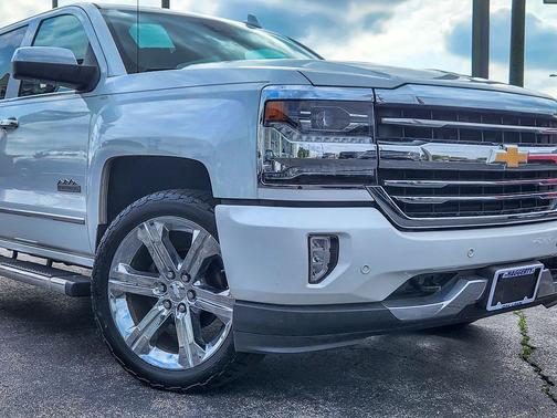Iridescent Pearl Tricoat 2016 Chevrolet Silverado 1500 High Country