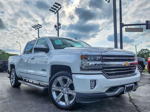 Iridescent Pearl Tricoat 2016 Chevrolet Silverado 1500 High Country