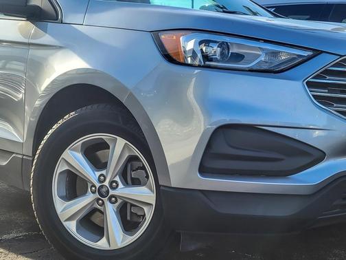 2021 Ford Edge SE