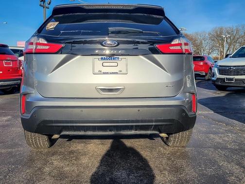 2021 Ford Edge SE