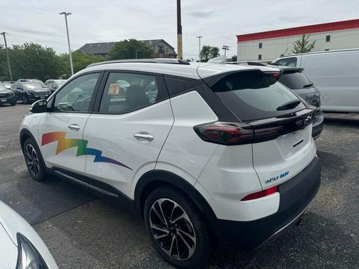 Summit White 2023 Chevrolet Bolt EUV Premier