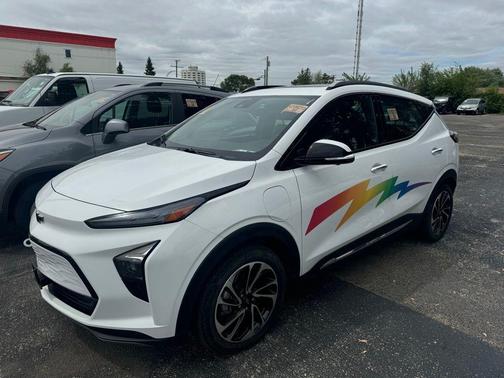 Summit White 2023 Chevrolet Bolt EUV Premier