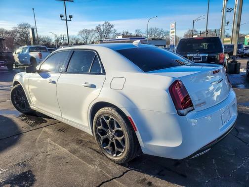 2019 Chrysler 300 S