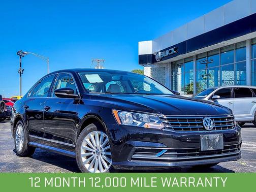 Deep Black Pearl Effect 2017 Volkswagen Passat 1.8T SE