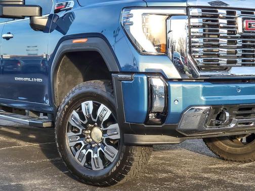 2024 GMC Sierra 2500 Denali
