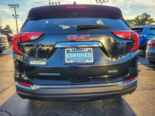 2021 GMC Terrain SLT