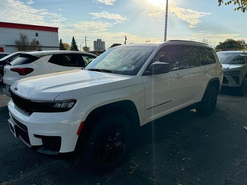 2024 Jeep Grand Cherokee L Laredo