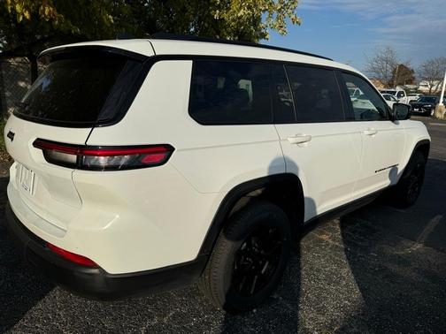 2024 Jeep Grand Cherokee L Laredo