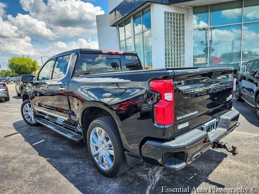 Black 2023 Chevrolet Silverado 1500 High Country