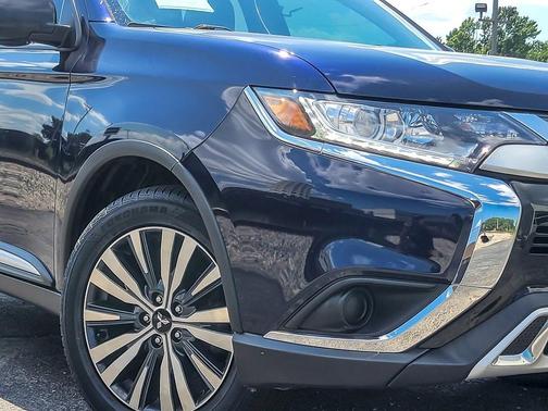 2020 Mitsubishi Outlander ES