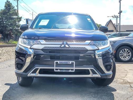 2020 Mitsubishi Outlander ES
