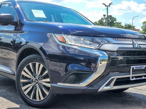 2020 Mitsubishi Outlander ES