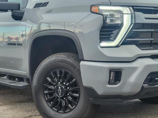 2024 Chevrolet Silverado 3500 LT