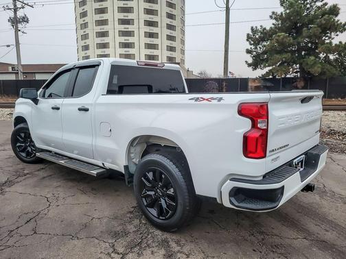 2021 Chevrolet Silverado 1500 Custom