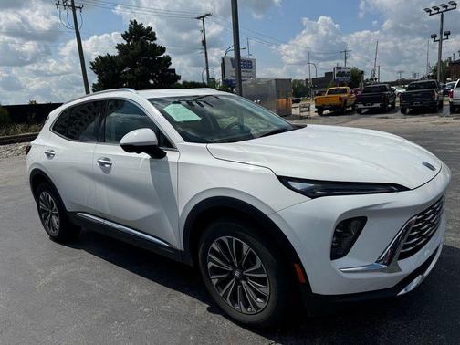 Summit White 2024 Buick Envision Preferred